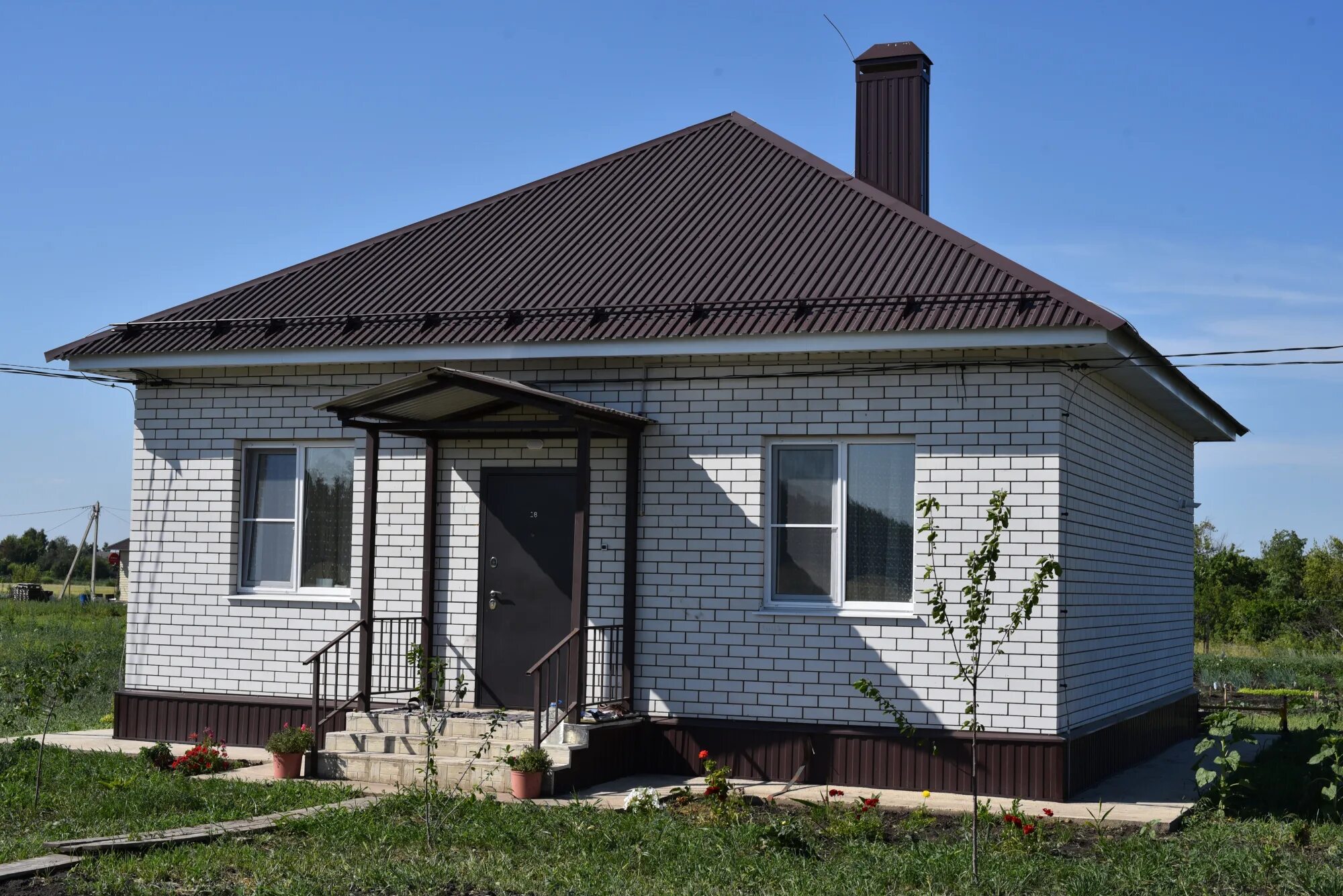 Новые дома в липецкой области. Село Махоново Добровского района Липецкой области. Дома в Махоново Липецкой области Добровский район. Дом в селе. Деревенский дом Липецкая область.