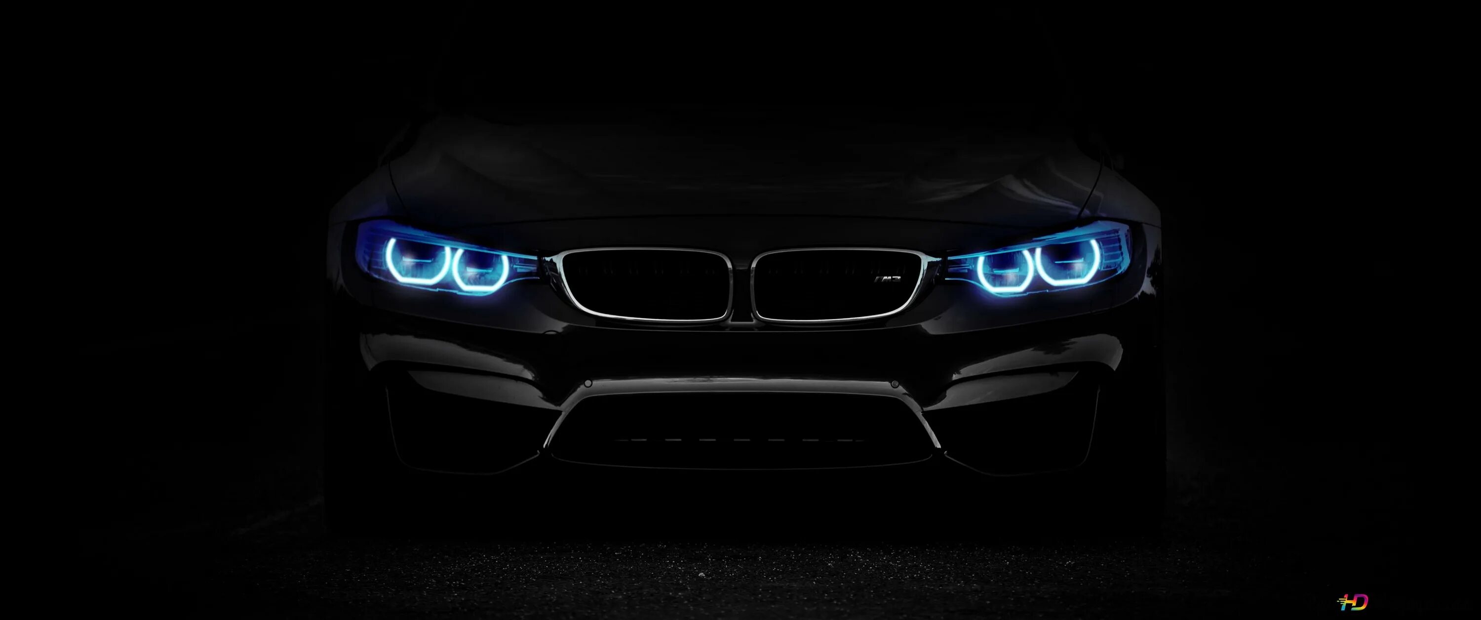 БМВ м5 ф90 ангельские глазки. BMW m5 f10 ангельские глазки. BMW f10 в темноте. Фары БМВ м5 ф90. Фары бмв ф90