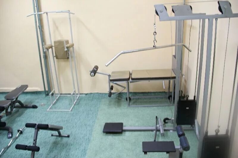 Лев толстой 23 саранск панорама. Зал вымпел саранск. Вымпел саранск тренажерный зал. Зал вымпел саранск. Спортзал вымпел.