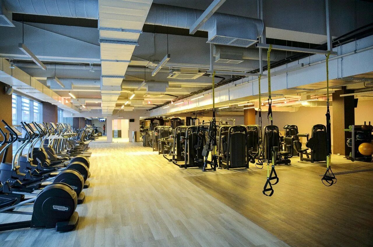 М5 фитнес. GW Fitness Долгоозерная. Фитнес на Долгоозерной в 5 озер. GW Fitness, Санкт-Петербург Долгоозёрная улица. Gio Wellness на Долгоозерной.