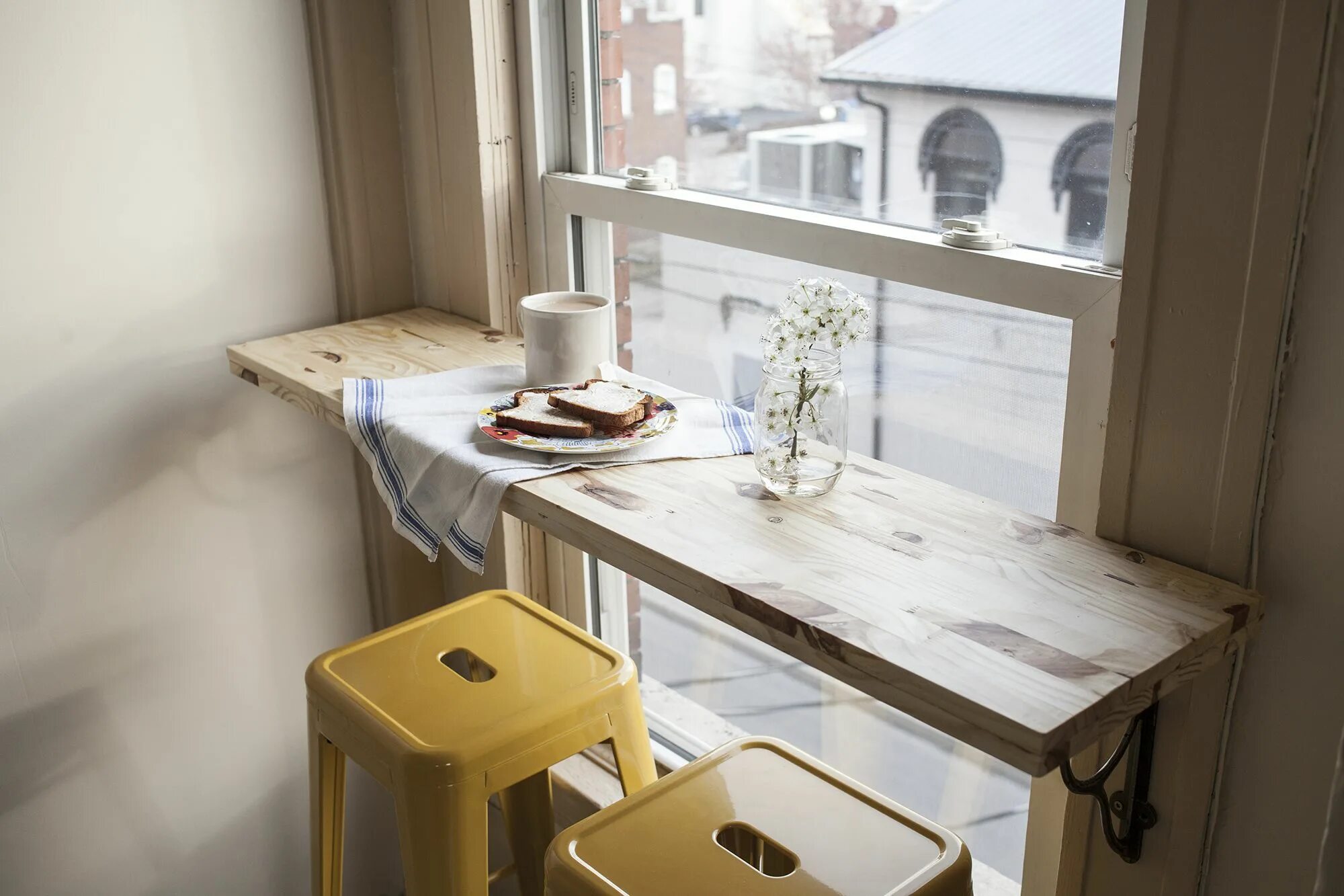 The table is the window