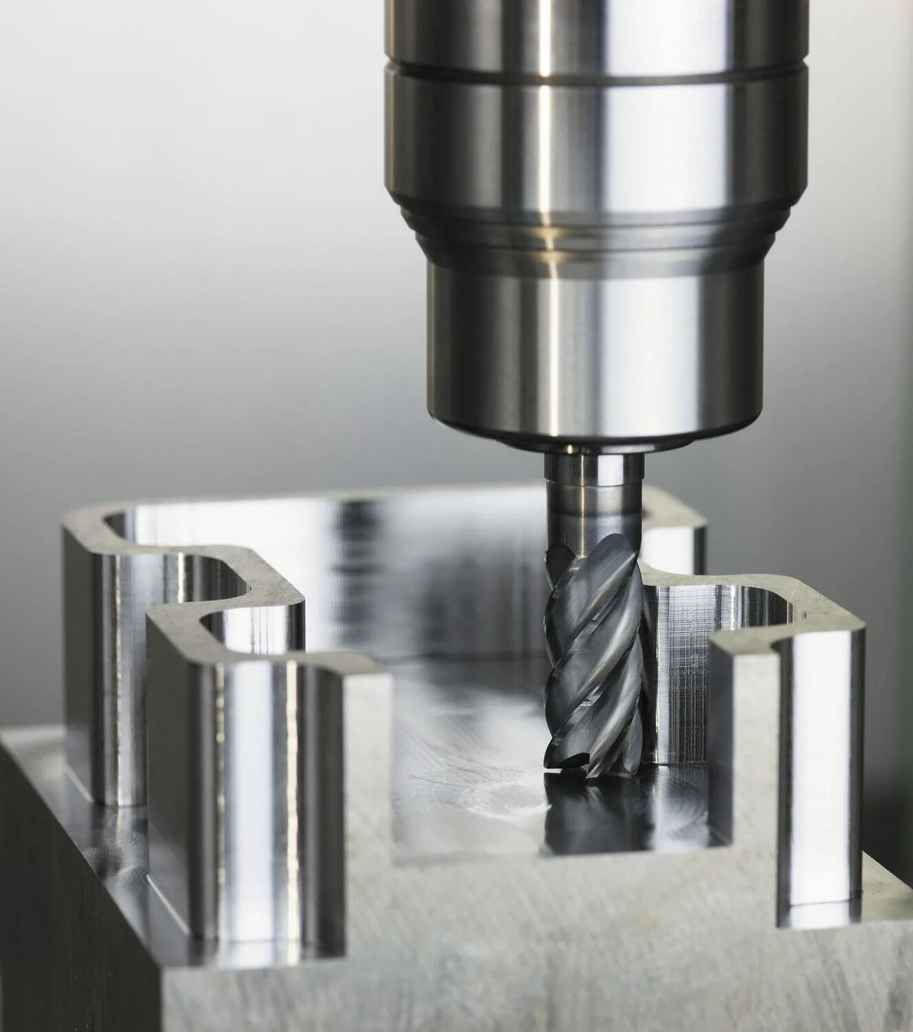 Фрезерование почвы. Milling Tools. End milling. Выреза Carbide end Mills. Precision tooling