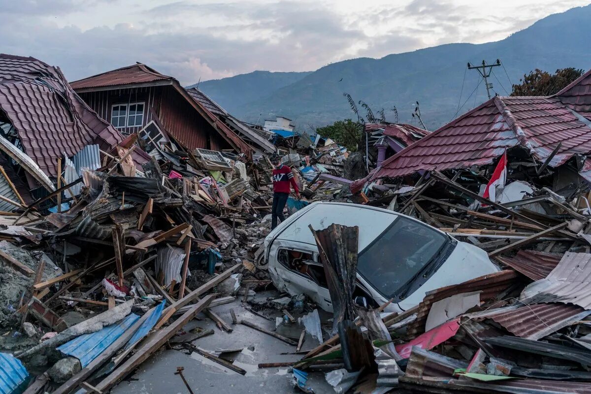 ЦУНАМИ Сулавеси Индонезия 2018. Тайвань ЦУНАМИ. Палу (Сулавеси). Natural disasters tsunami