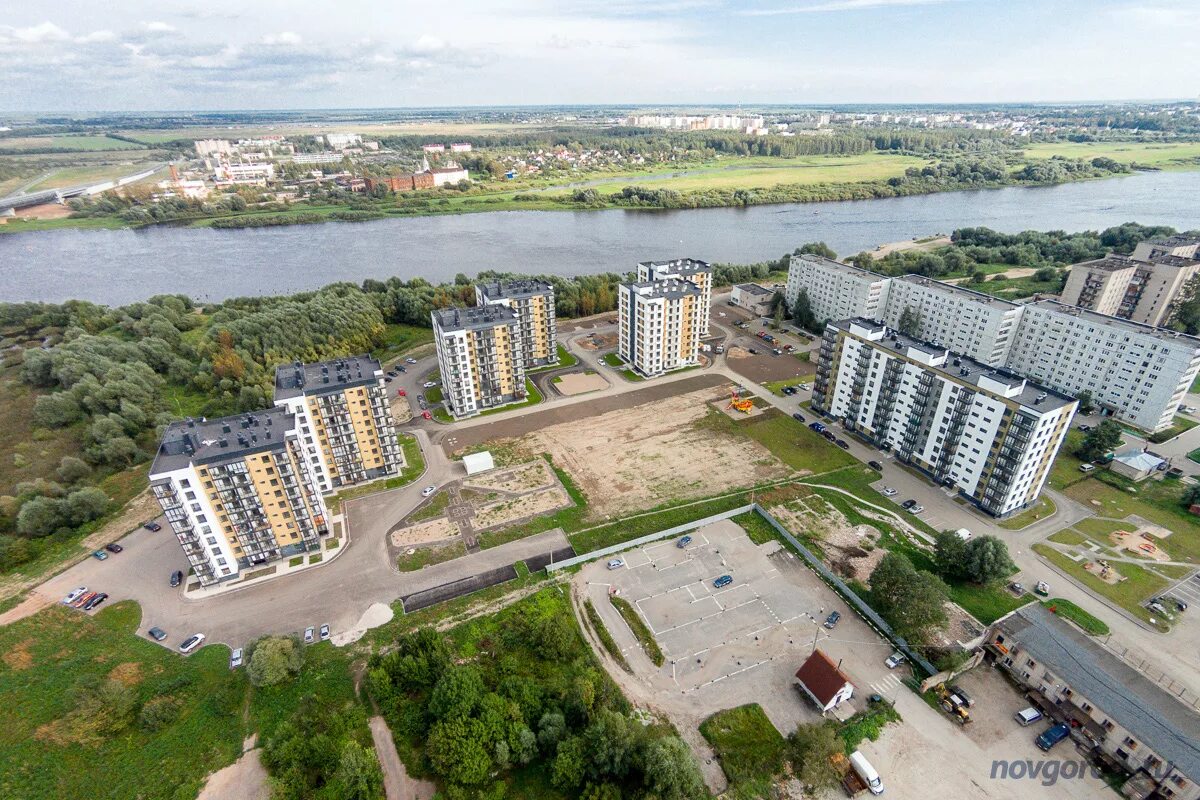 Колмовская набережная 3 великий новгород. Ривер хаус великий новгород. Колмовская набережная великий новгород. Парк луговой великий новгород. Колмовская набережная 87 великий новгород.