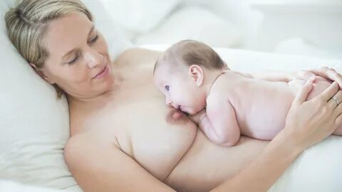 Breastfeeding lying down 