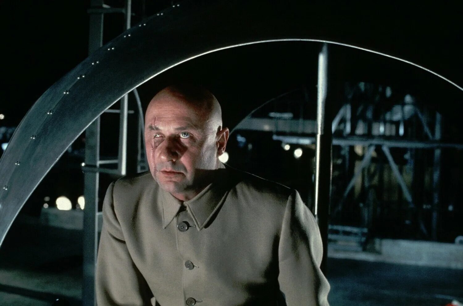 блофельд из джеймса бонда.