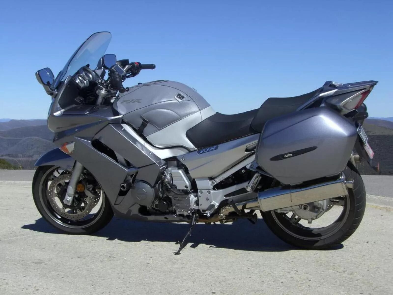 Ямаха FJR 1300. Yamaha FJR 1300 2010. Ямаха fgr1300. Ямаха спорт турист 1300.