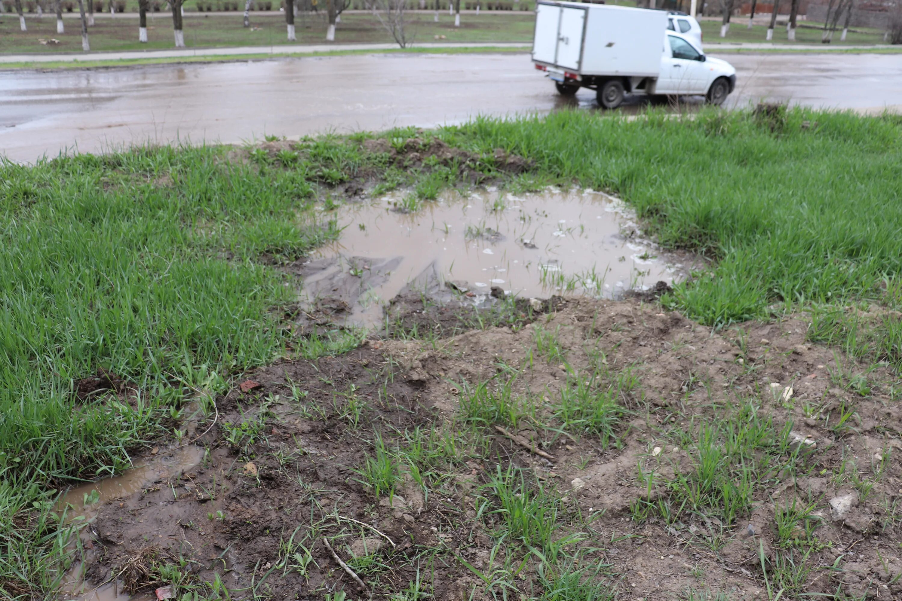 Красный сулин вода. Водоканал красный Сулин. Фото порыв воды. Яма в Красном Сулине. Красный Сулин вода Водоканал.