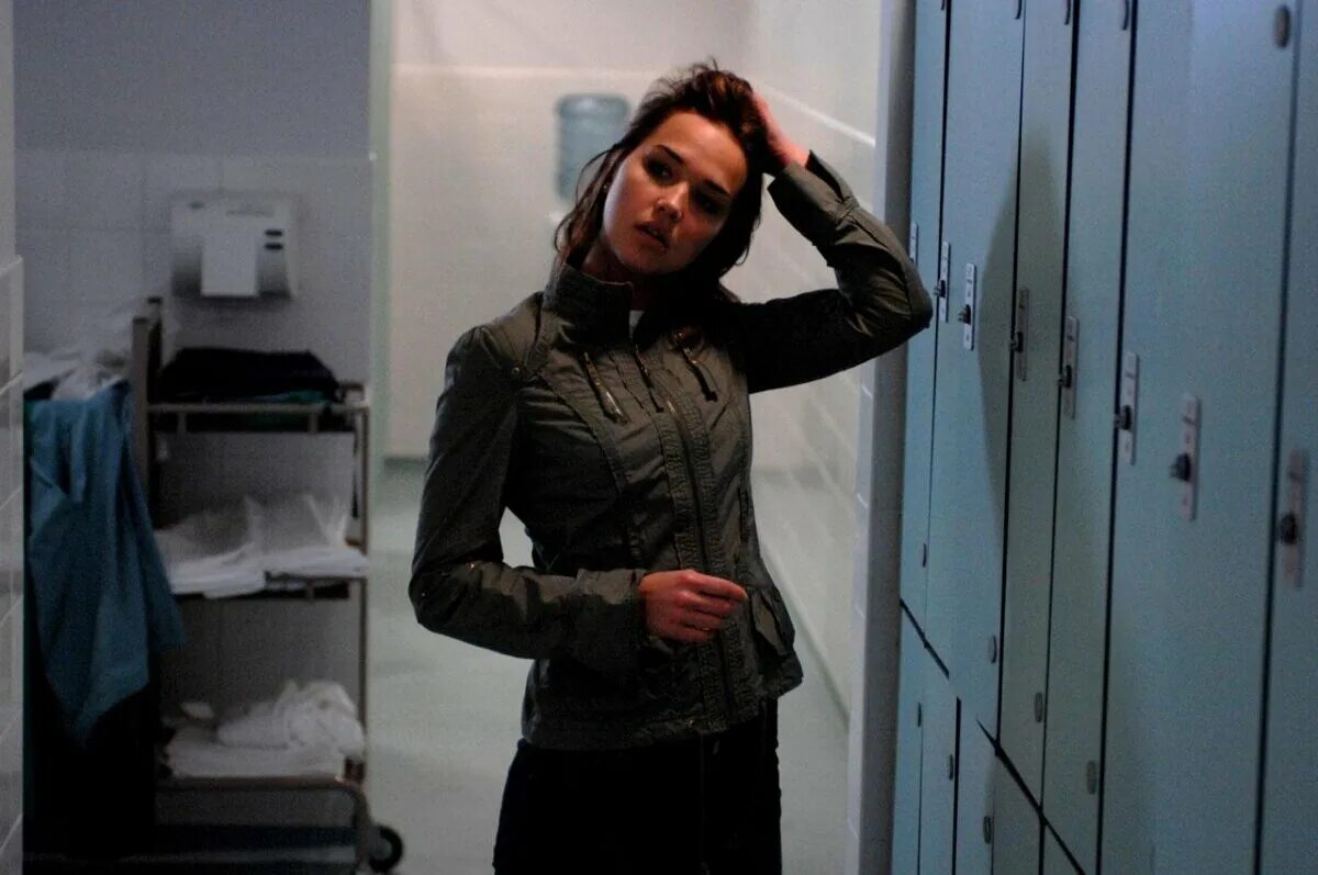 Багрова мгла. Фильм ужасов багровая мгла. Фильм багровая мгла кэти макграт. Багровая мгла фильм 2008. Багрова мгла.