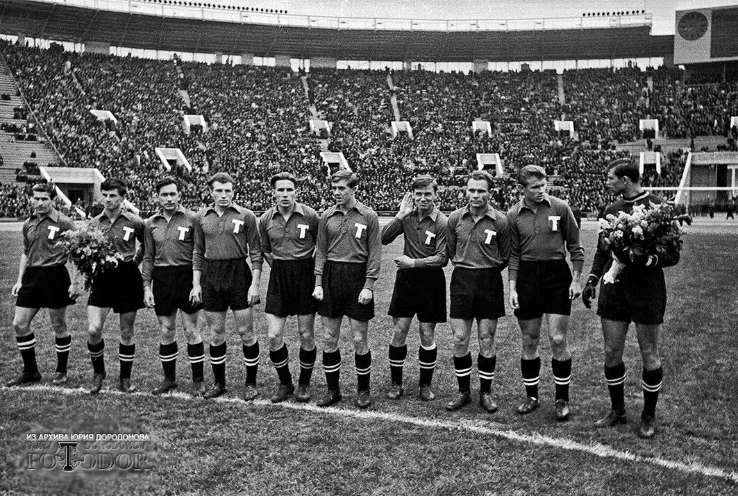 сборная ссср по футболу 1986г ссср мексика. днепр днепропетровск чемпионат ссср 1983 года зенит. советские футбольные клубы. советские футбольные клубы. спартак москва футбол чемпион 1979 года.