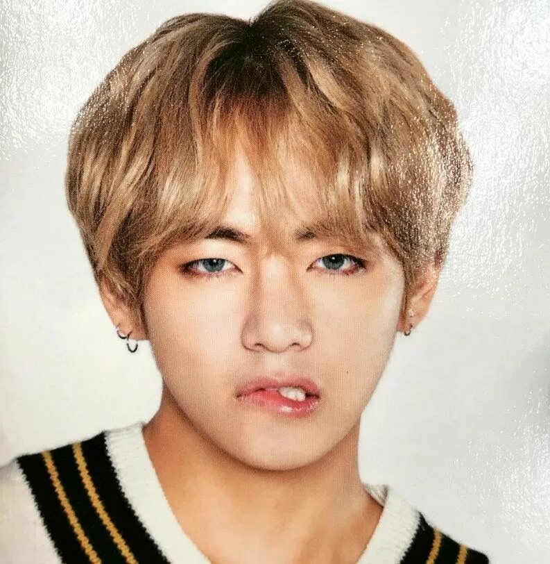 Тэхен бтс. Ким тёхён. bts ким тэхен. bts ким тэхён.