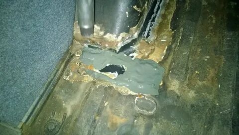 Заплатки на днище автомобиля
