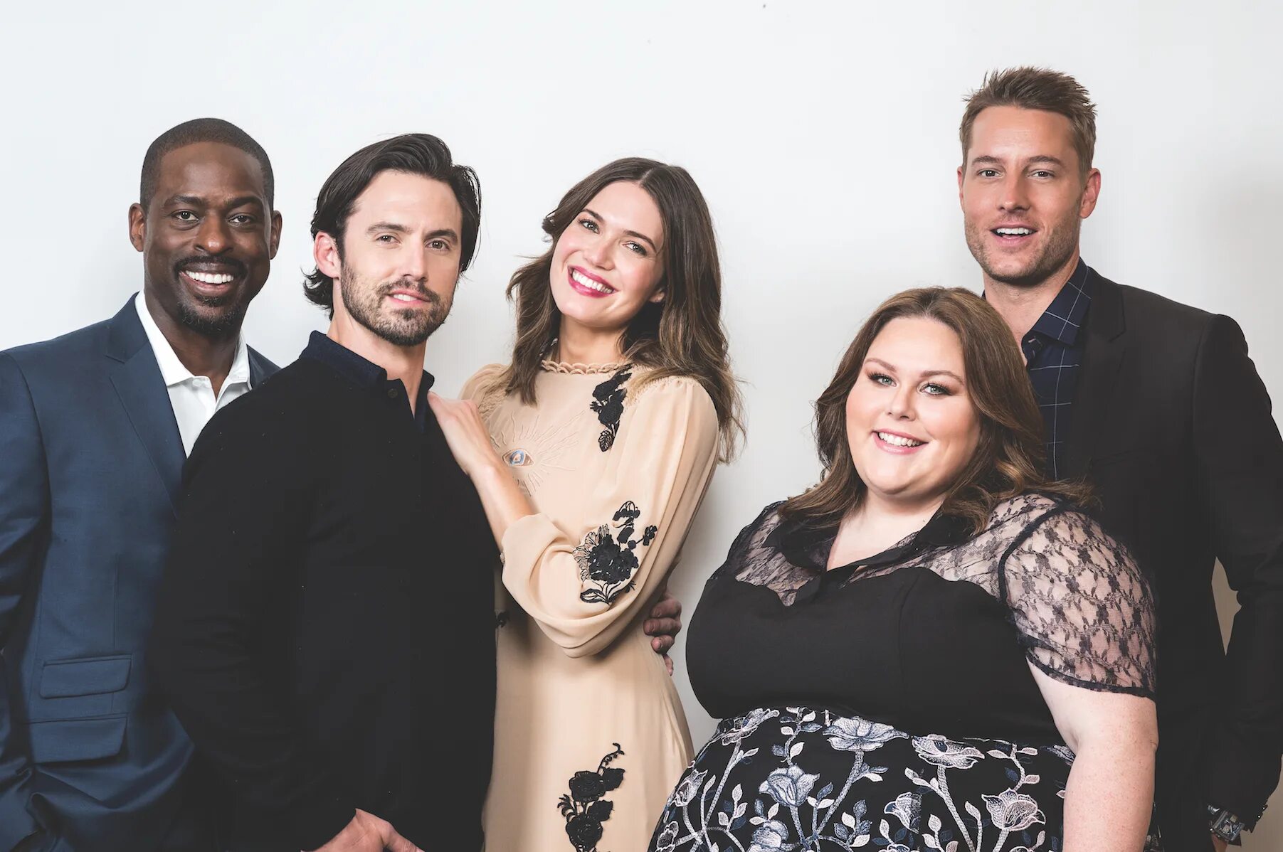 This is us review. This is us. This is us грим. TV this is us.