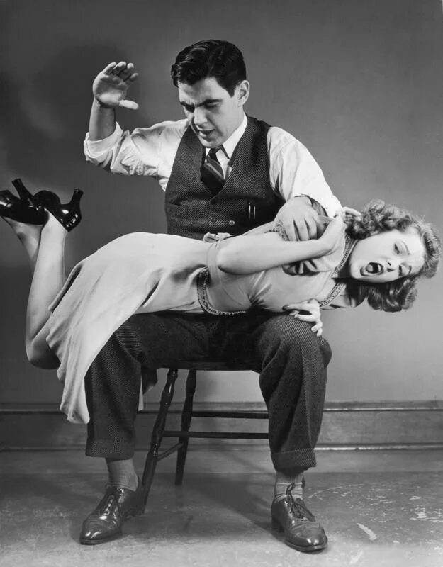 Как правильно бить женщин. Самооборона для женщин прикол. Почему нельзя бить женщин. Как правильно бить женщин. Самооборона для девушек прикол.