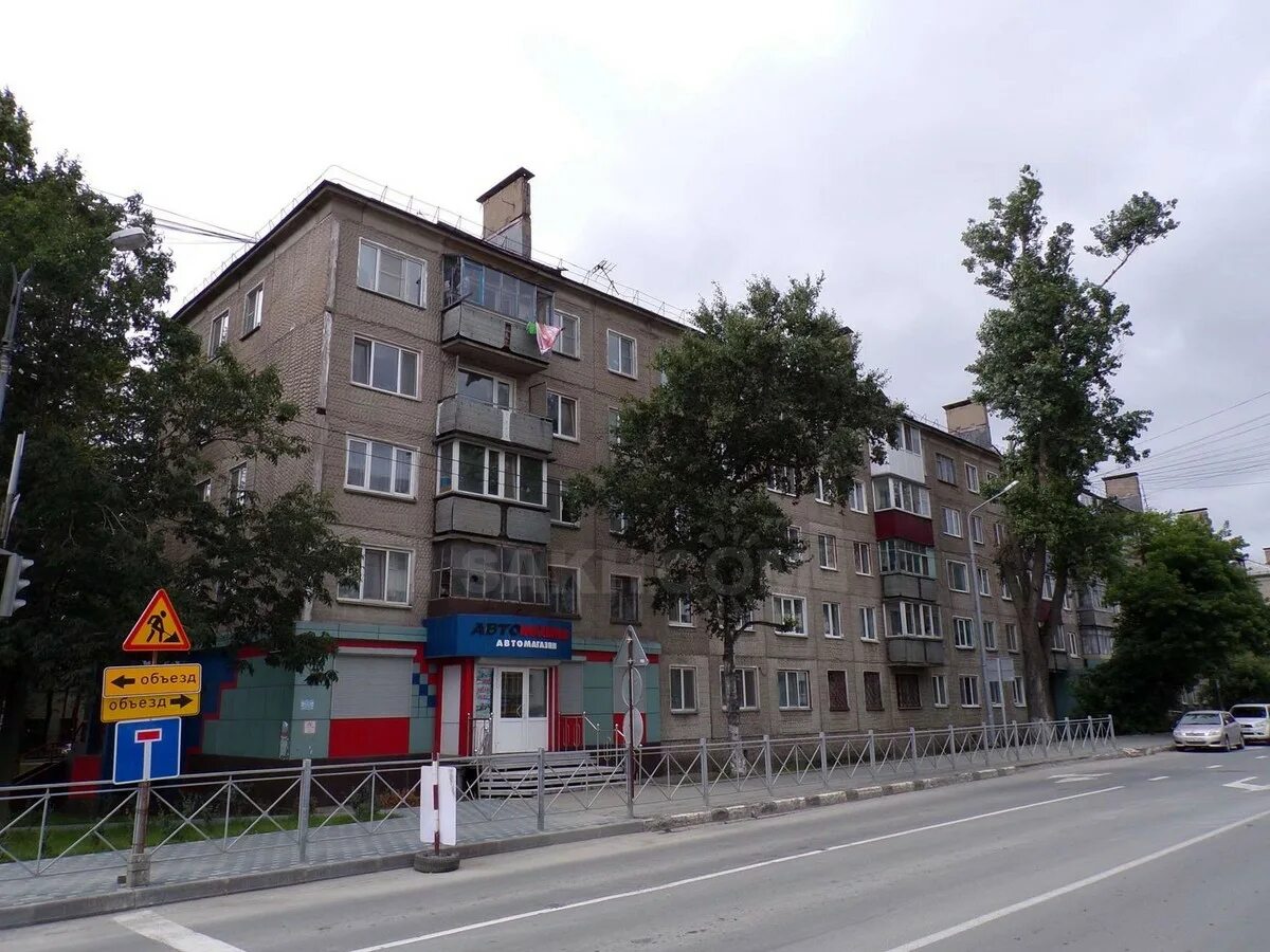 брежневки дома. южная 102. пр победы 102 южно сахалинск. победы 102 южно сахалинск. южная 102.