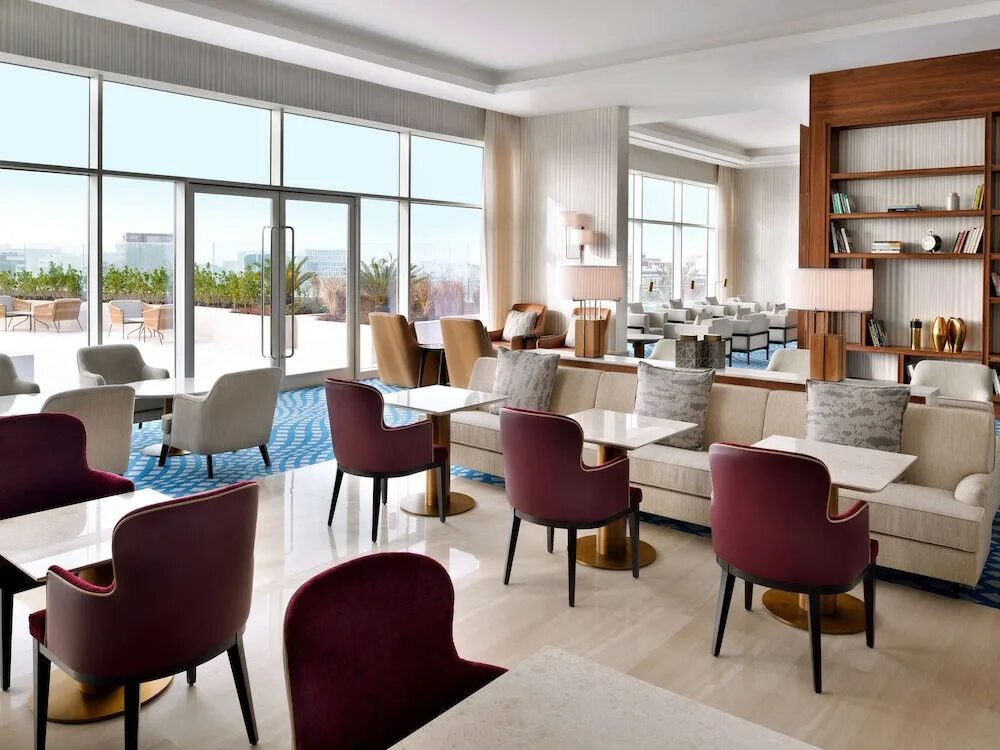 Movenpick grand al bustan dubai. Мовенпик гранд аль бустан дубай. Movenpick grand. Отель roda дубай. Movenpick grand al bustan dubai 5.