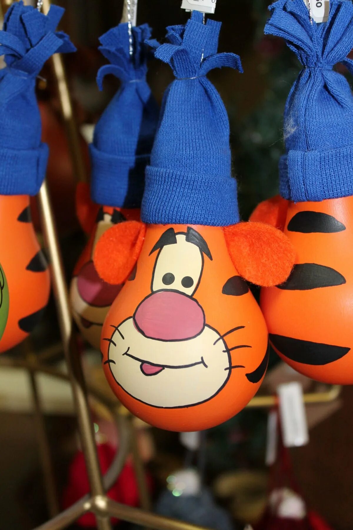 Как сделать елочную игрушку из лампочки. Игрушки из лампочек. елочная игрушка из лампочки. игрушки из лампочек на новый год. елочные игрушки излампоч.