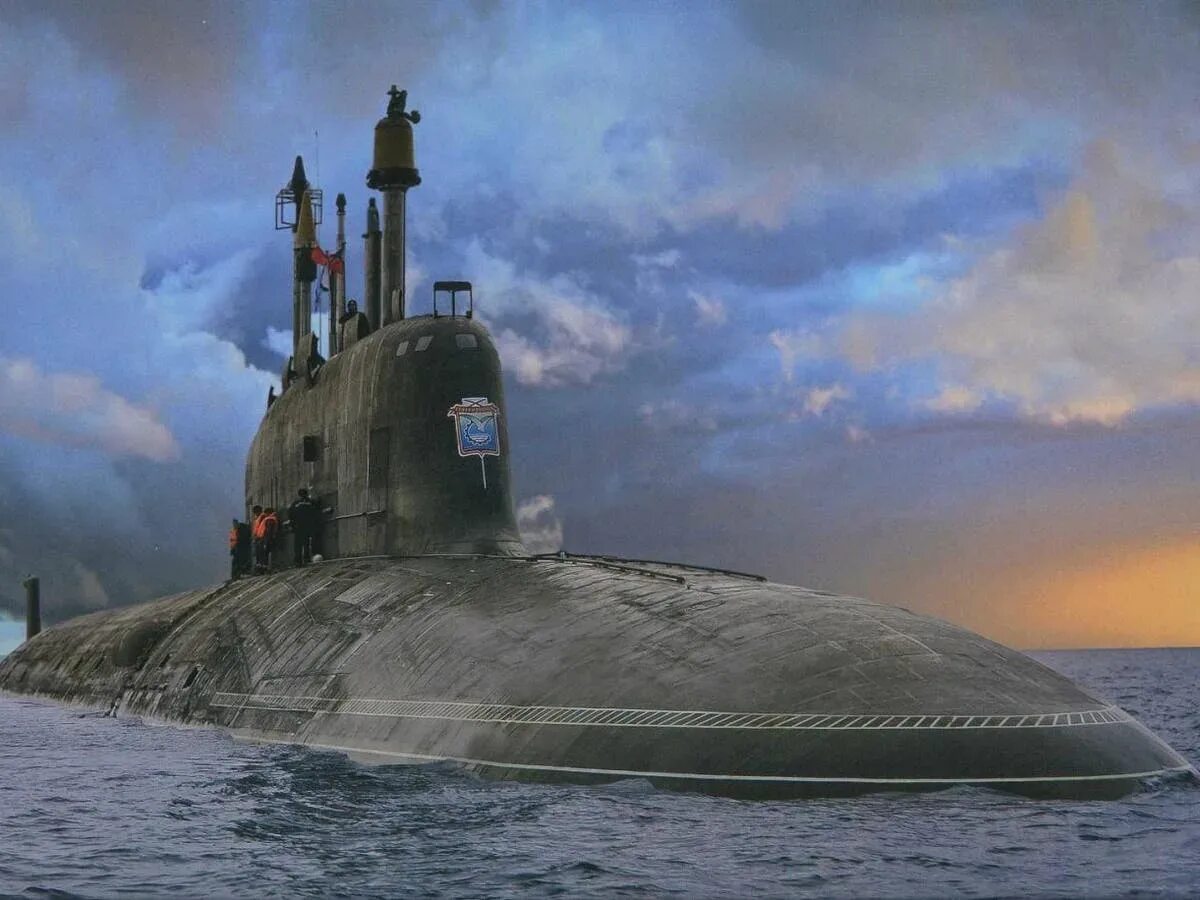 С днем подводника фото. Подводная лодка ясень 885. Подводные лодки проекта 885 «ясень». АПЛ Красноярск проект 885 ясень. «Северодвинск» проект 885 «ясень».