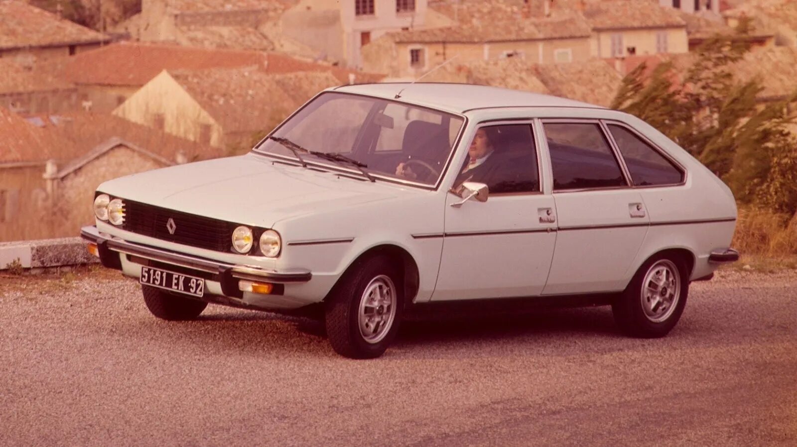 Renault 30. Renault 30 1975. Рено 30 TS. Renault 20 1975.