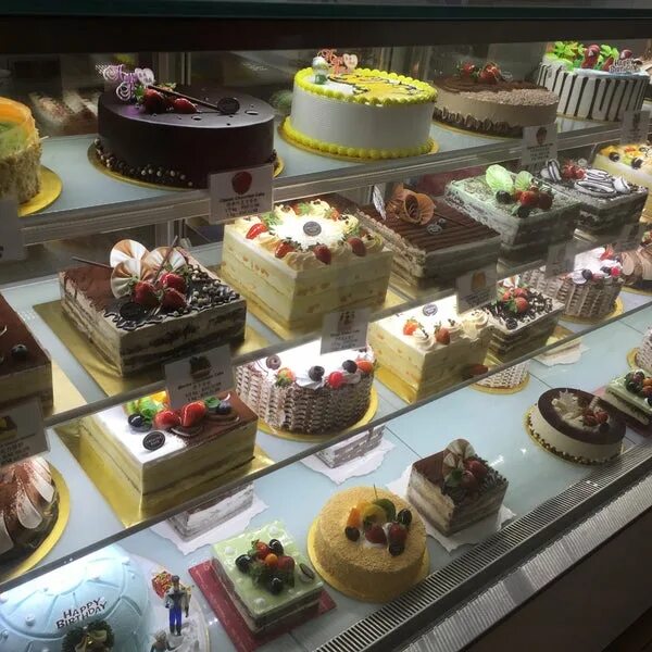 Cake house logo png. Cake house душанбе. Кейк хаус. Bake cake пенза. Кондитерская в корее.