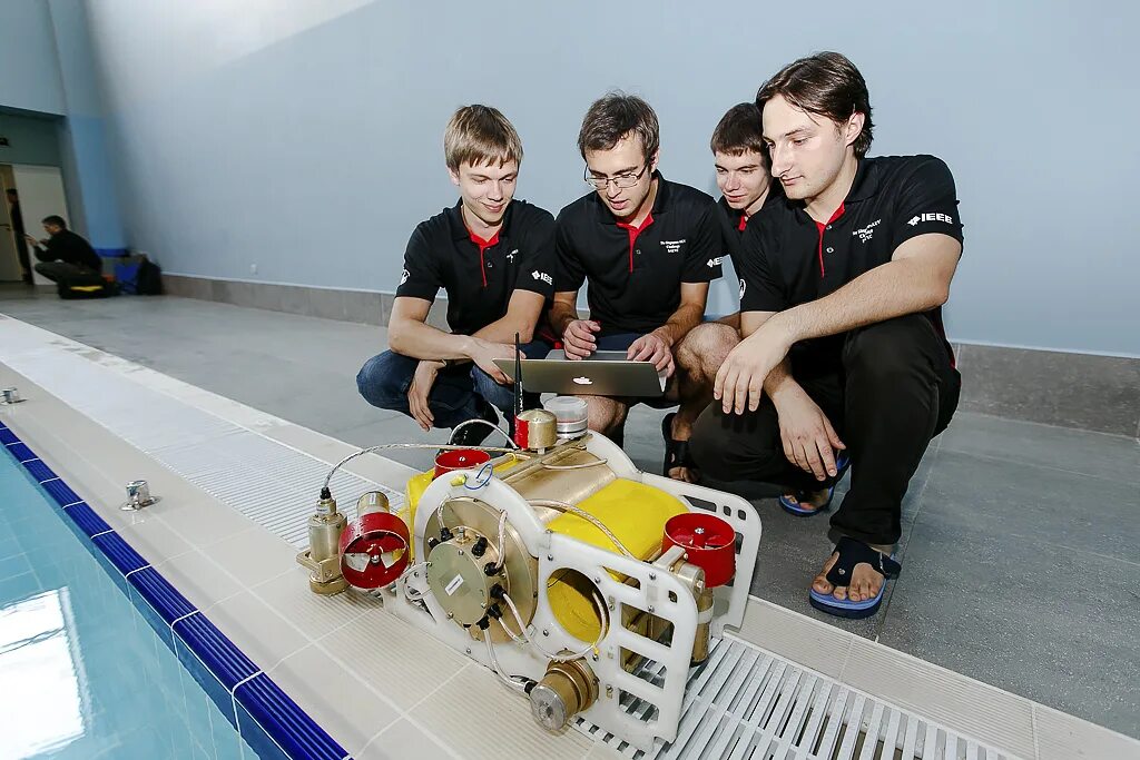 Команда первых роботы. ДВФУ робототехника. Сборная робототехника. Подводная робототехника. Подводные роботы Владивосток.