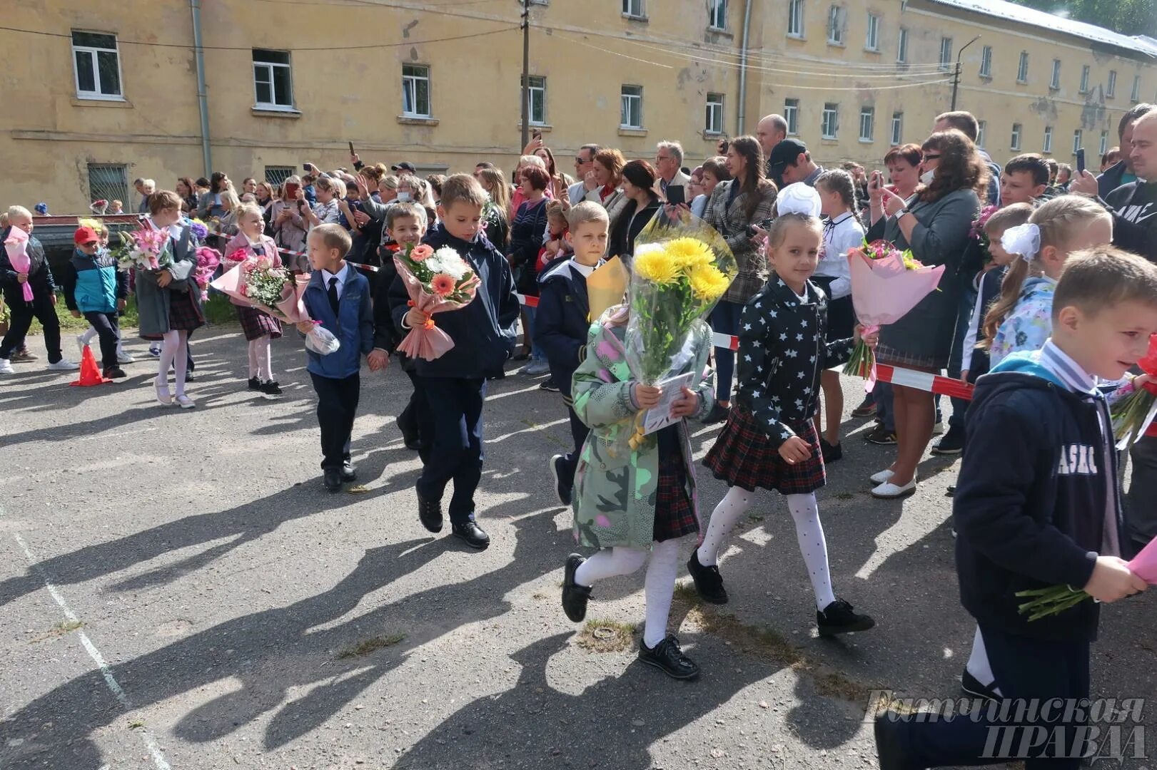 Школа 11 гатчина. 4 Школа Гатчина. 8 Школа Гатчина. 11 Школа Гатчина. 10 Школа Гатчина.