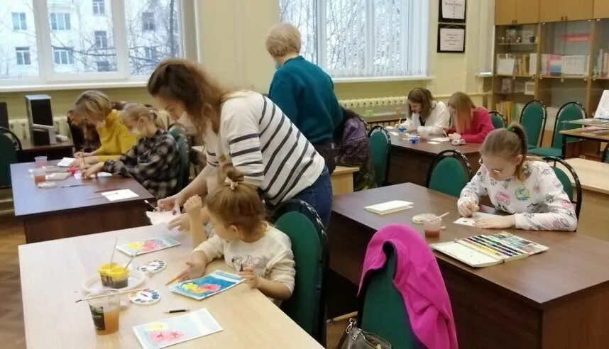 Библиом саров. Директор библиотеки маяковского саров. Библиом саров. Марафон знание. Библиом саров.