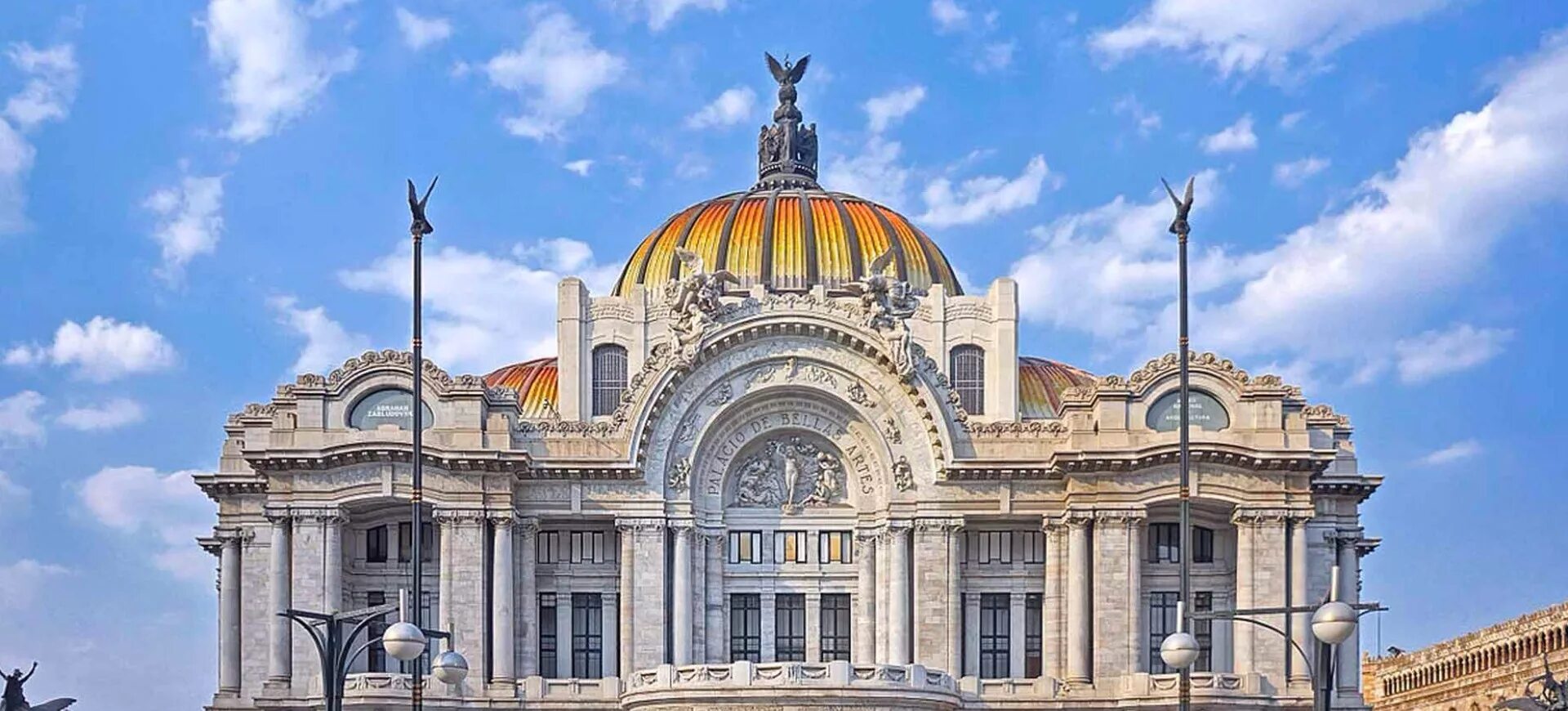 Bellas artes. Дворец изящных искусств Мексика. Мехико Bellas Artes. Дворец изящных искусств в Мехико Мексика. Национальный музей архитектуры Мехико дворец изящных искусств.