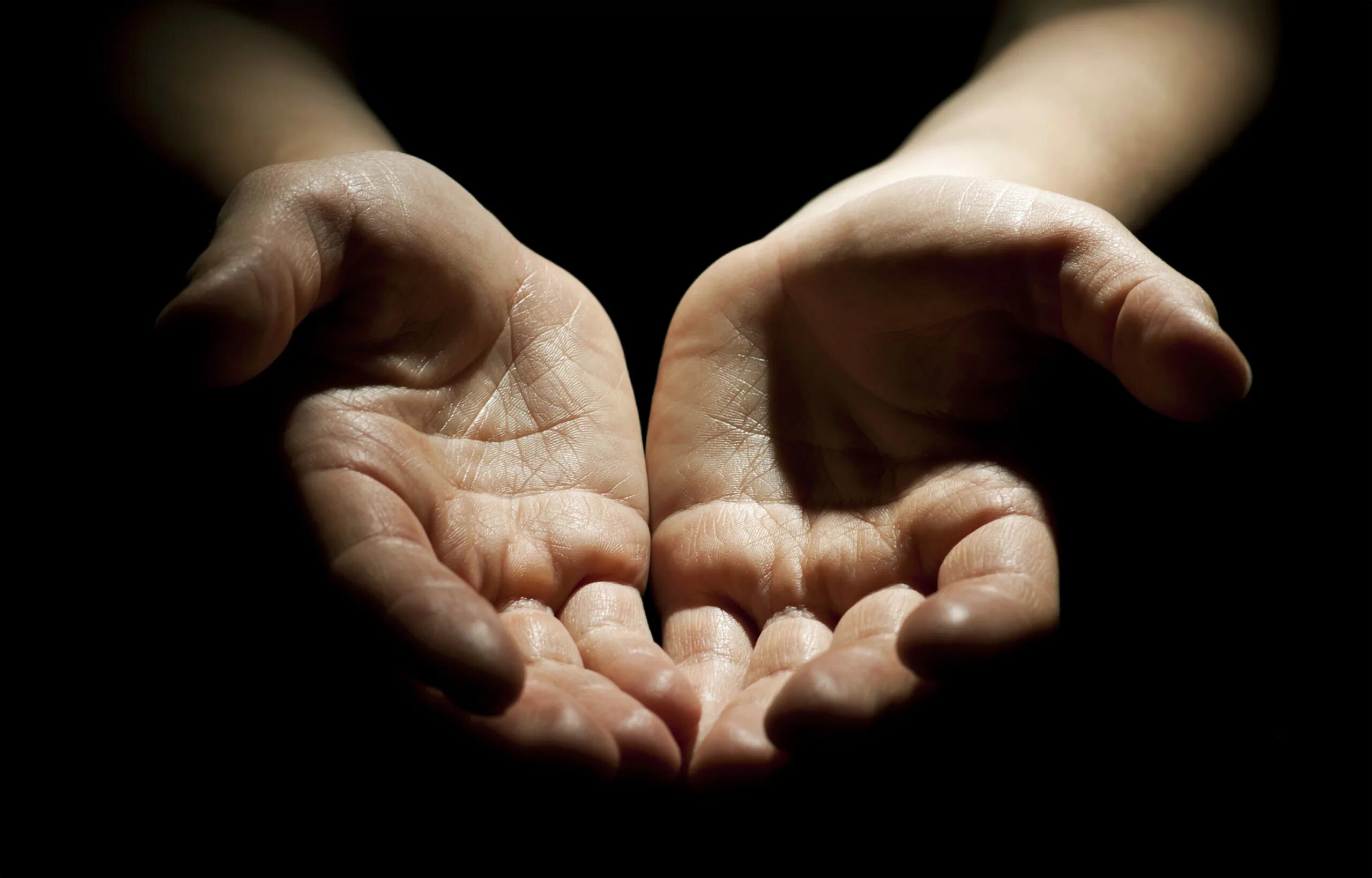 Hands u