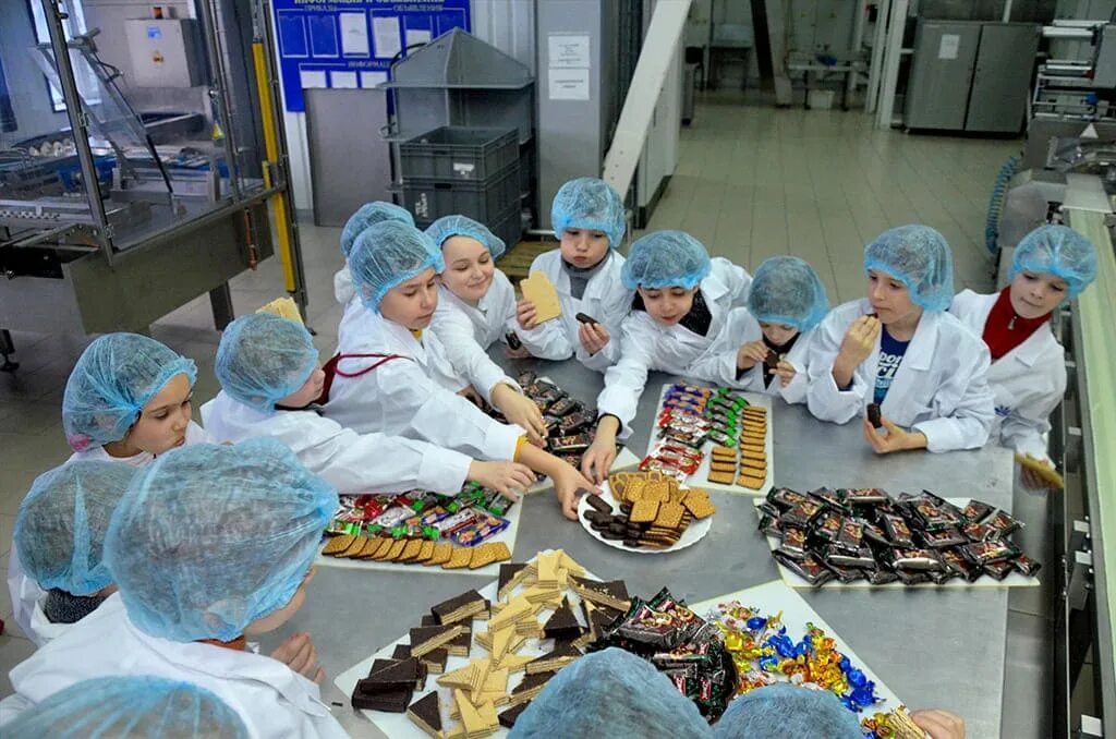 Экскурсия на фабрику крупской в санкт петербурге. Сормовская кондитерская фабрика нижний новгород экскурсия. экскурсия на сормовскую кондитерскую фабрику в нижнем новгороде. сормовская шоколадная фабрика. шоколадная фабрика красный октябрь экскурсия.