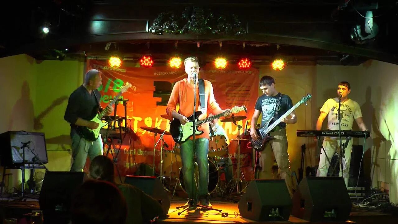 Олег бернов red elvises. Scissor sisters солист. Группа scissor sisters отзывы. Scissor sisters 2004. Scissor sisters солист.