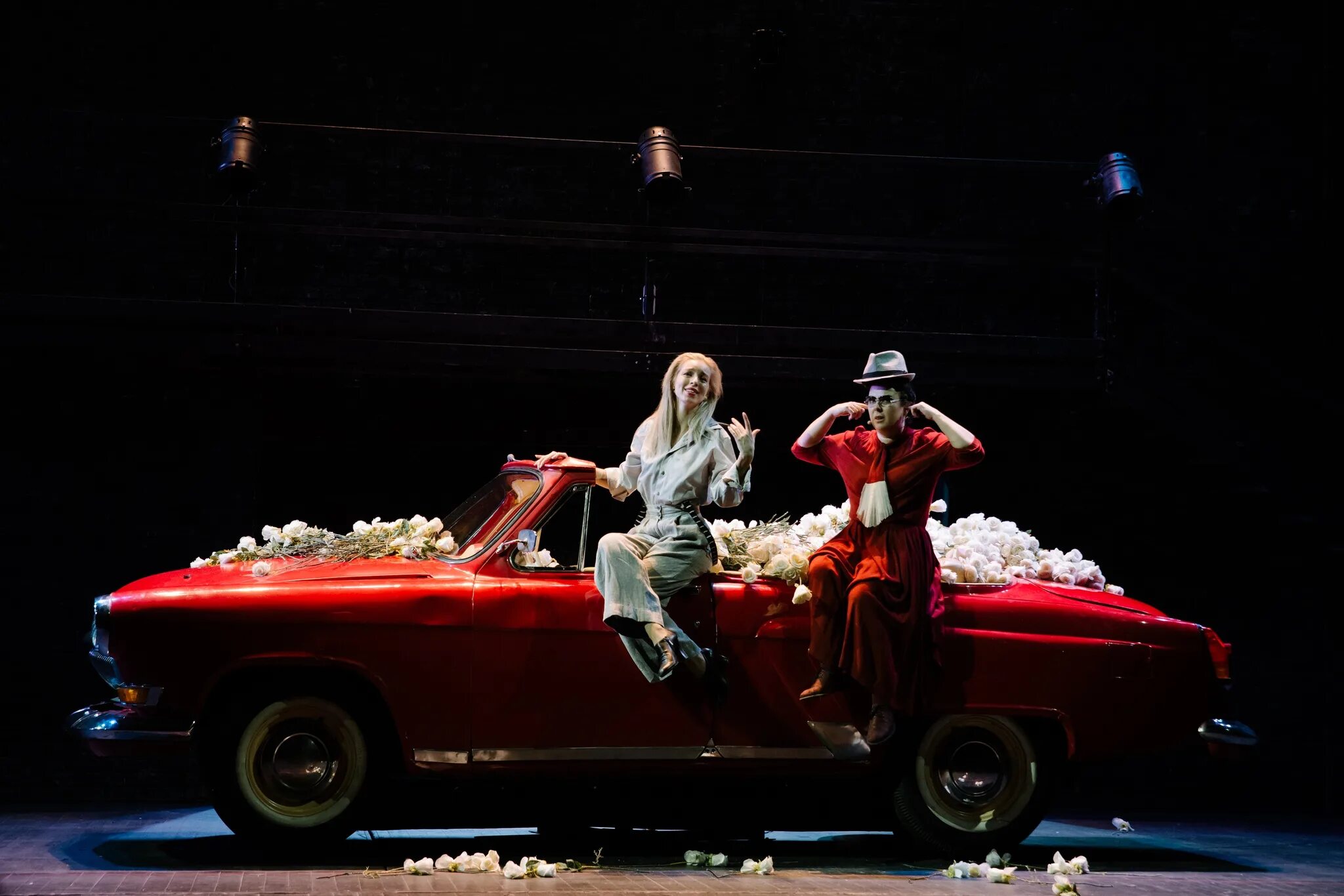 Восемь женщин театр театр пермь актеры. Огюстина 8 любящих женщин. 8 женщин театр театр пермь. 8 женщин афиша театр. Спектакль 8 женщин театр театр.