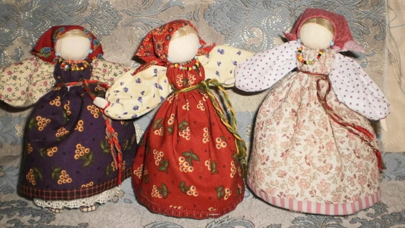 Лоскутная кукла. Старинные Тряпичные куклы. Купла из лоскутков ткани. Лоскутная куколка