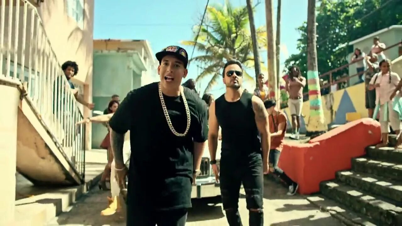 Luis fonsi ft. Дэдди янки деспосито. luis fonsi - despacito ft. daddy yankee. despacito луис фонси. луис деспосито продюсер.