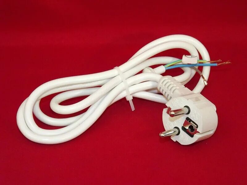 вилка с/з 16а tdm electric/sq1806-0007. провод для розетки 3х1,5 трехжильный спиральный. вилка к3163b/4p. узел соединителя проводов 400200902. провод для вилки с заземлением.