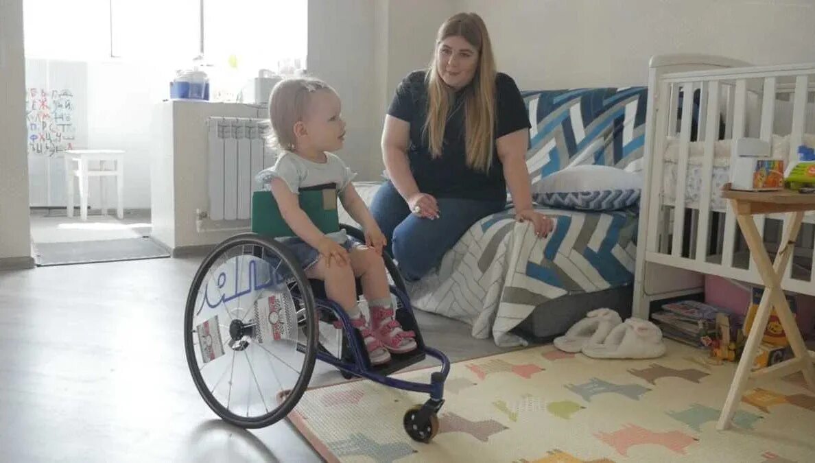 Спинальная мышечная атрофия 2 типа. Спинальная мышечная атрофия 2 типа. Спинальная мышечная амиотрофия. Амиотрофия верднига-гоффмана. Амиотрофия верднига гофмана.