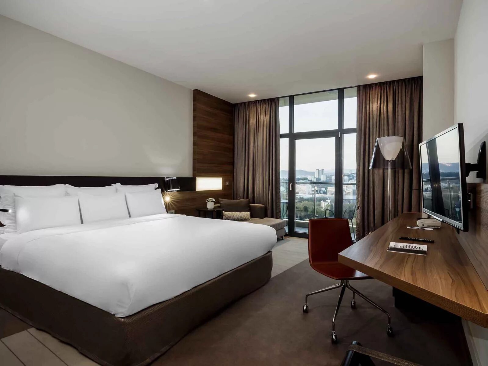 Pullman resort al. Отель pullman сочи центр. отель в сочи pullman sochi. сочи, отель pullman sochi centre 5*. пулман меркури отель сочи.