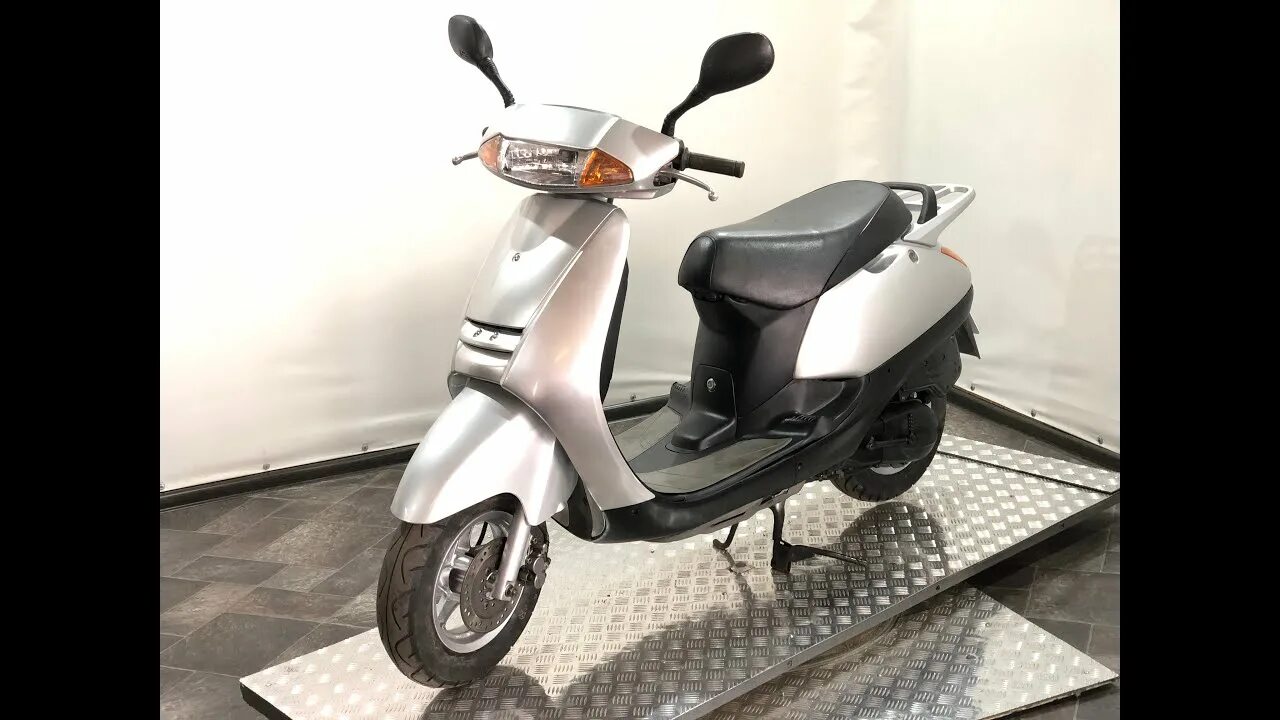 Honda lead af 10. Honda 50 кубов. Скутер хонда 50 кубов 4 тактный. Хонда леад 150. Honda скутер 50 кубов.