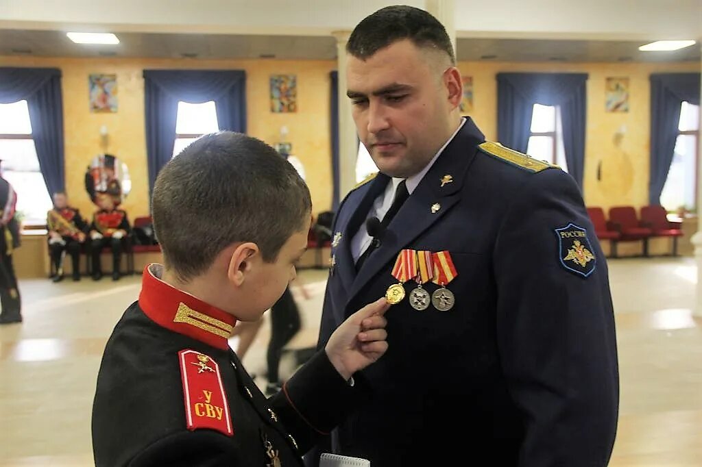 Военные воспитанники суворовского училища. УСВУ сайт выпускников. УСВУ 2006. Уссурийское Суворовское военное училище.