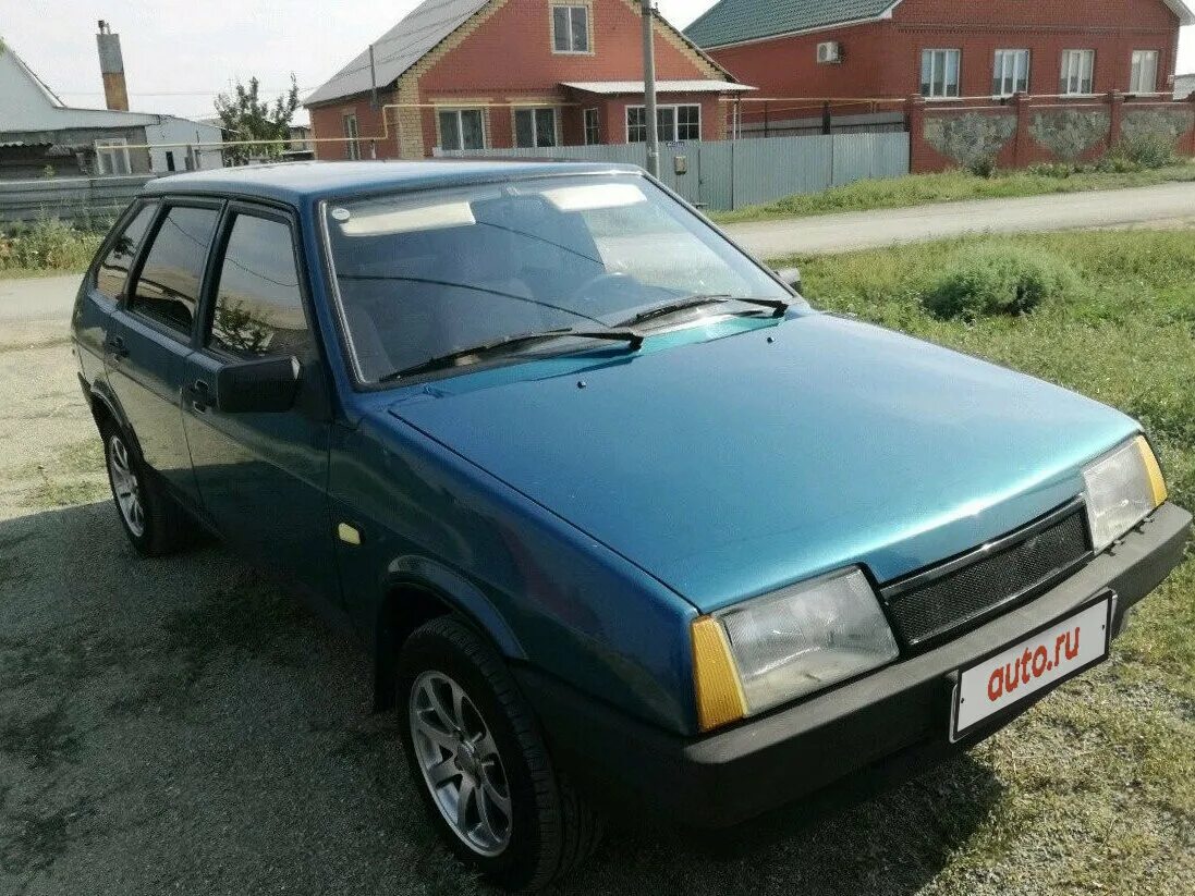 Купить б/у Lada (ВАЗ) 2109 1987-2006 21093i 1.5 MT (78 л.с.) бензин механика в Е