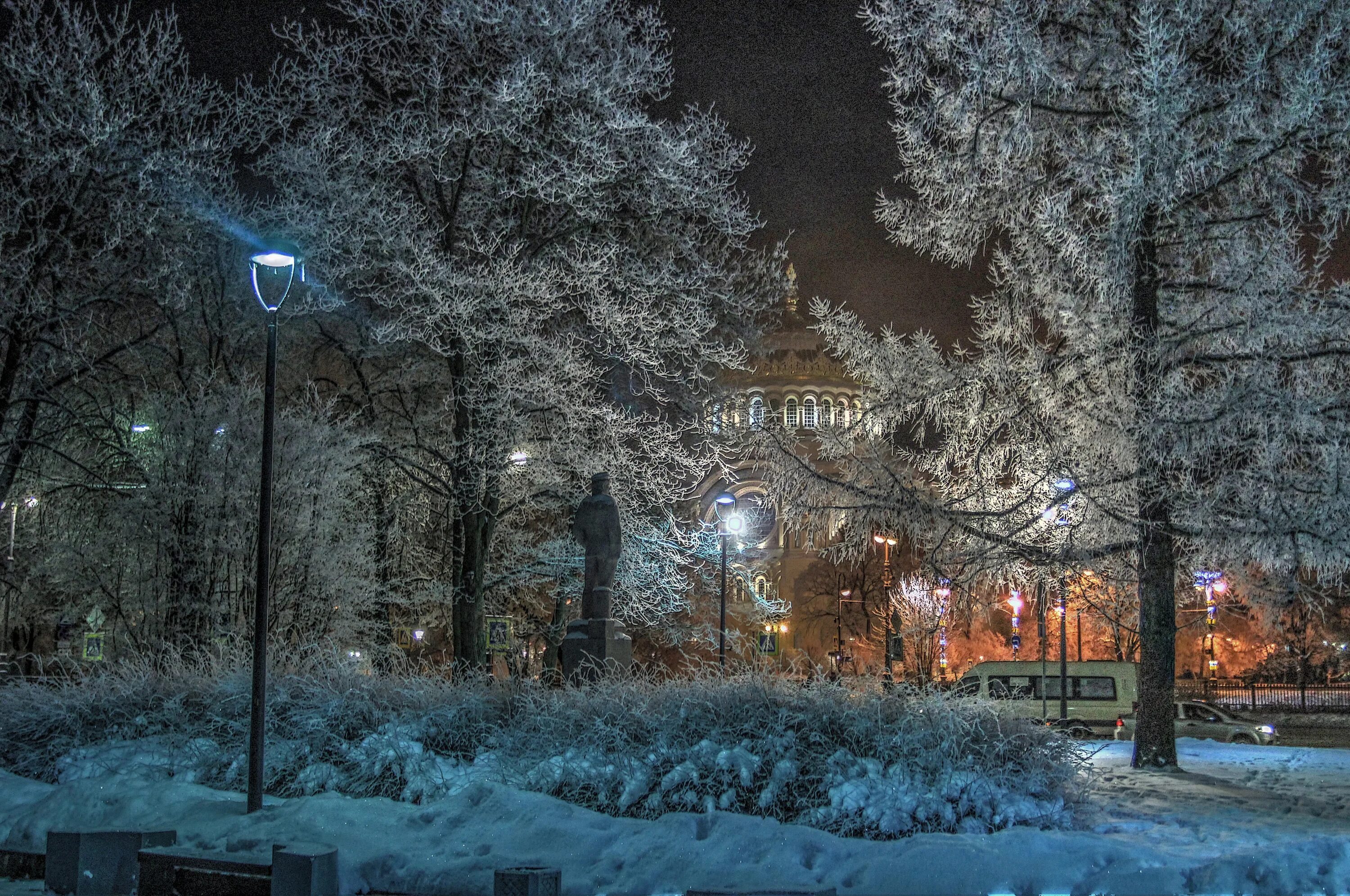 2 января вечером. Январь вечер. Кронштадт зима ночь. Январский вечер картинки. Дом два29вечерний январь 2024г.