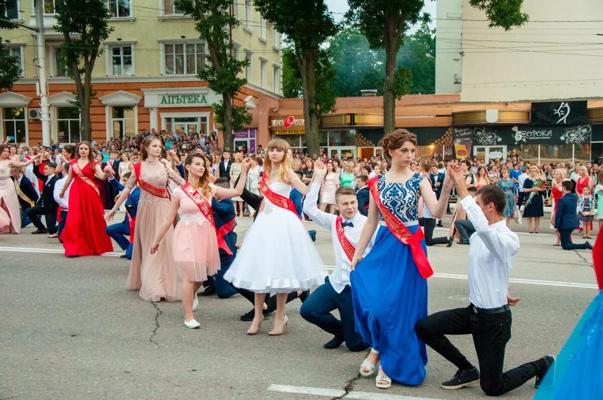 Выпускной 2017. Варна выпускной 2017. Выпускной 2017 Хабаровск. Выпускные 2017 года