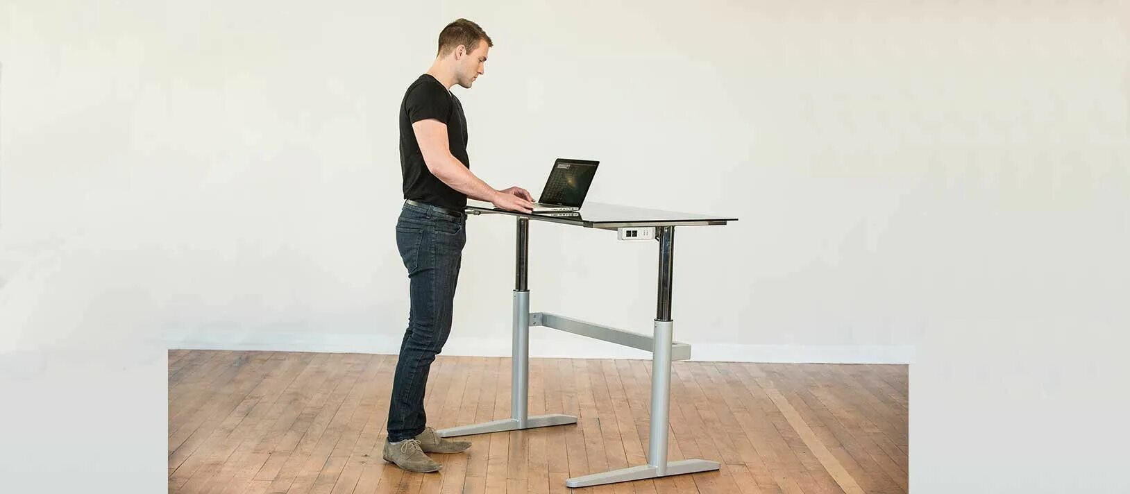 Yamaguchi standing Desk. Person Stand. Тадасана поза горы. Display Stand Desk. Видео standing