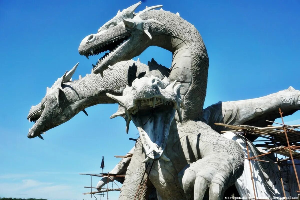 кудыкина гора дракон. трехглавый горыныч. трехглавый горыныч. змей горыныч рисунок. страшный дракон.