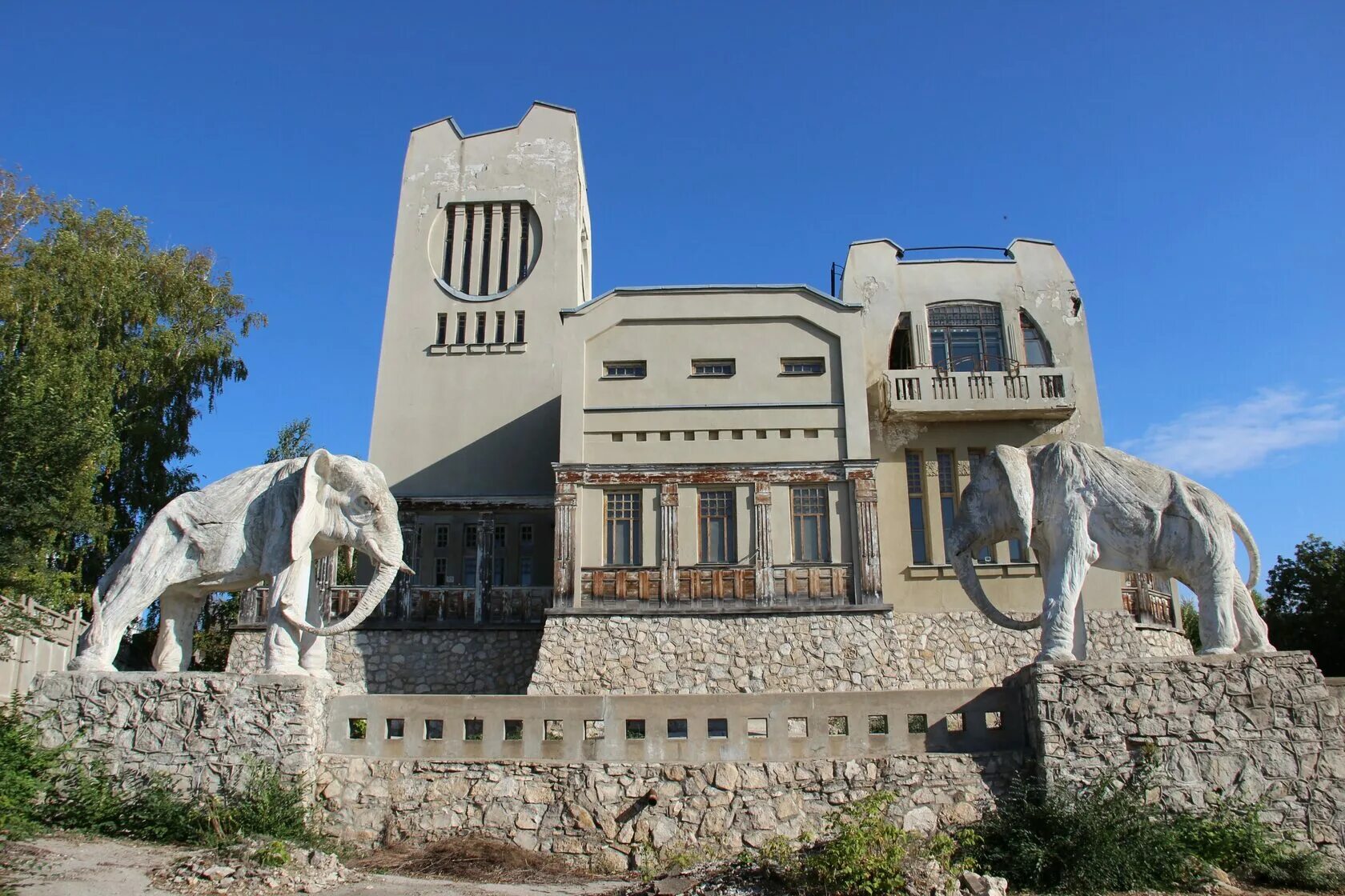 Дача константина головкина дача со слонами. Дача купца головкина самара. Дача купца константина головкина. Дача купца головкина в самаре фото. Самара усадьба со слонами.