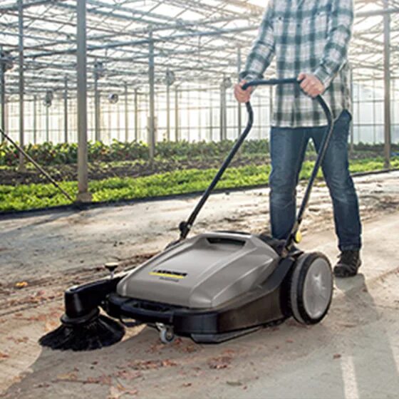 Подметальная машина ksm 690. Подметальная машина km 70/20 c basis. Подметальная машина karcher km 70/20 запчасти. Подметальная машина karcher km 70/20 c 2sb запчасти. Подметальная машина км 70/20 с basis (1-517-101).