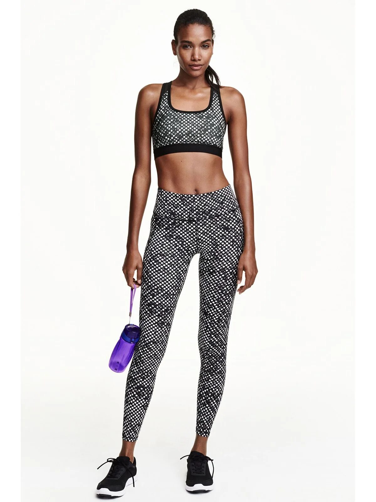 H m sports. Линейка одежды h&m sport мужская. Спортивная h&m. Hm sports. Легинсы спорт h&m.