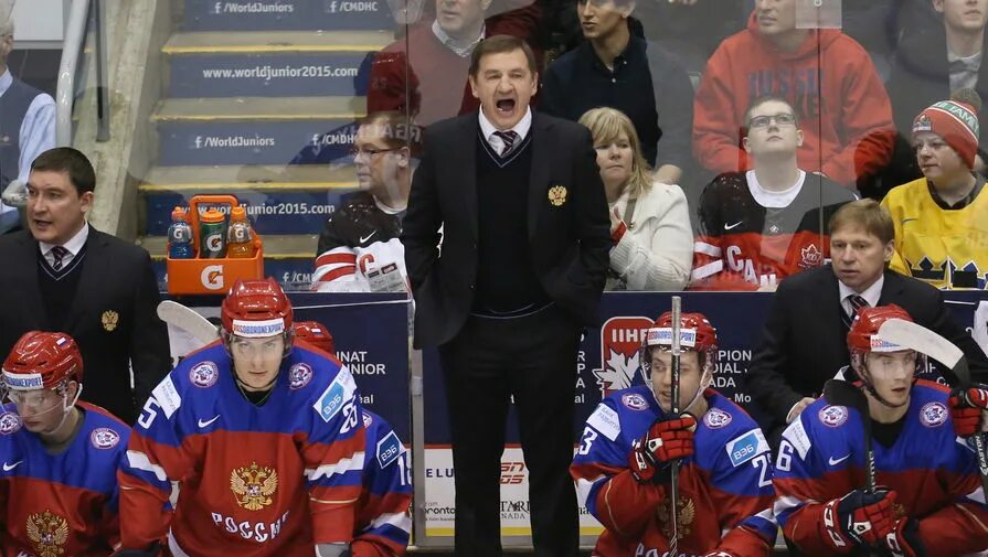 Молодежка хоккей тренер. Брагин хоккей. мчм 2011.
