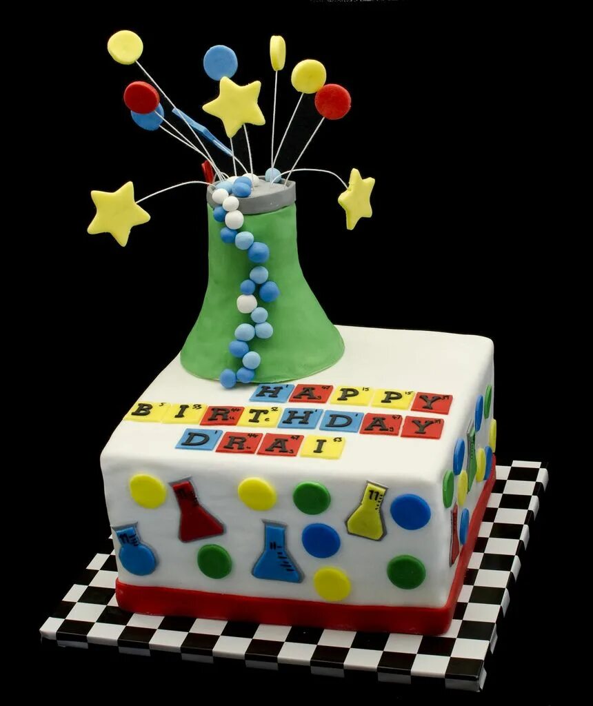 С днем рождения химику. Торт в математическом стиле. Торт химия. Торт в научном стиле. Украшение торта для химика.