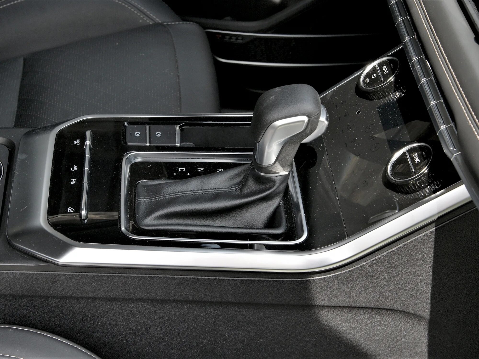 Tiggo 8 pro max салон. Chery tiggo 8 вариатор. Chery tiggo 7 2020 ручка вариатора. Чери тигго 8 вариатор. Chery tiggo 4 2019 салон.